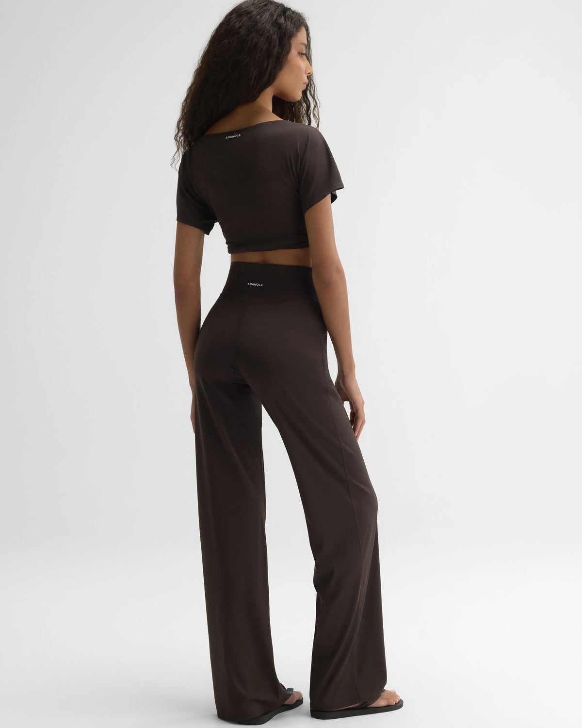 Straight Leg Yoga Pants - Coffee Bean