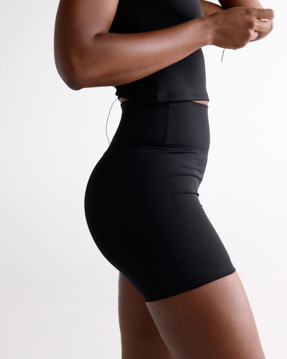 Ultimate Crop Shorts - Black