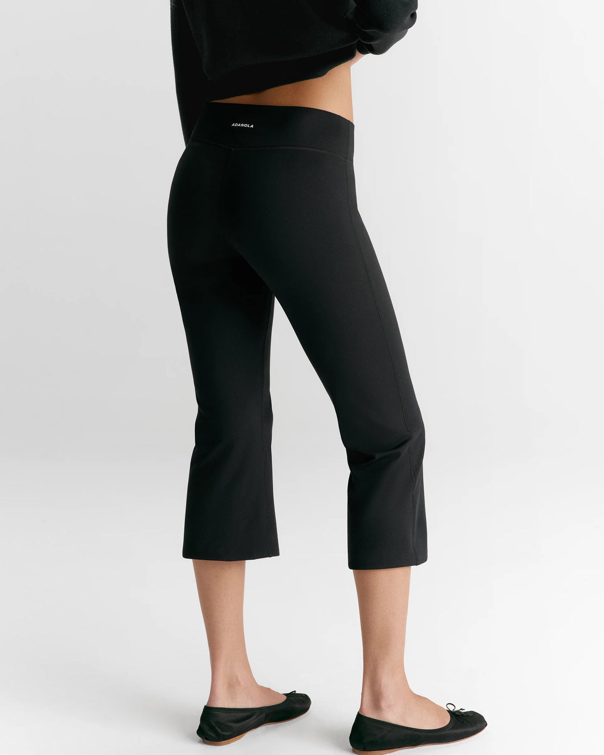 Low Rise Crop Yoga Pants - Black