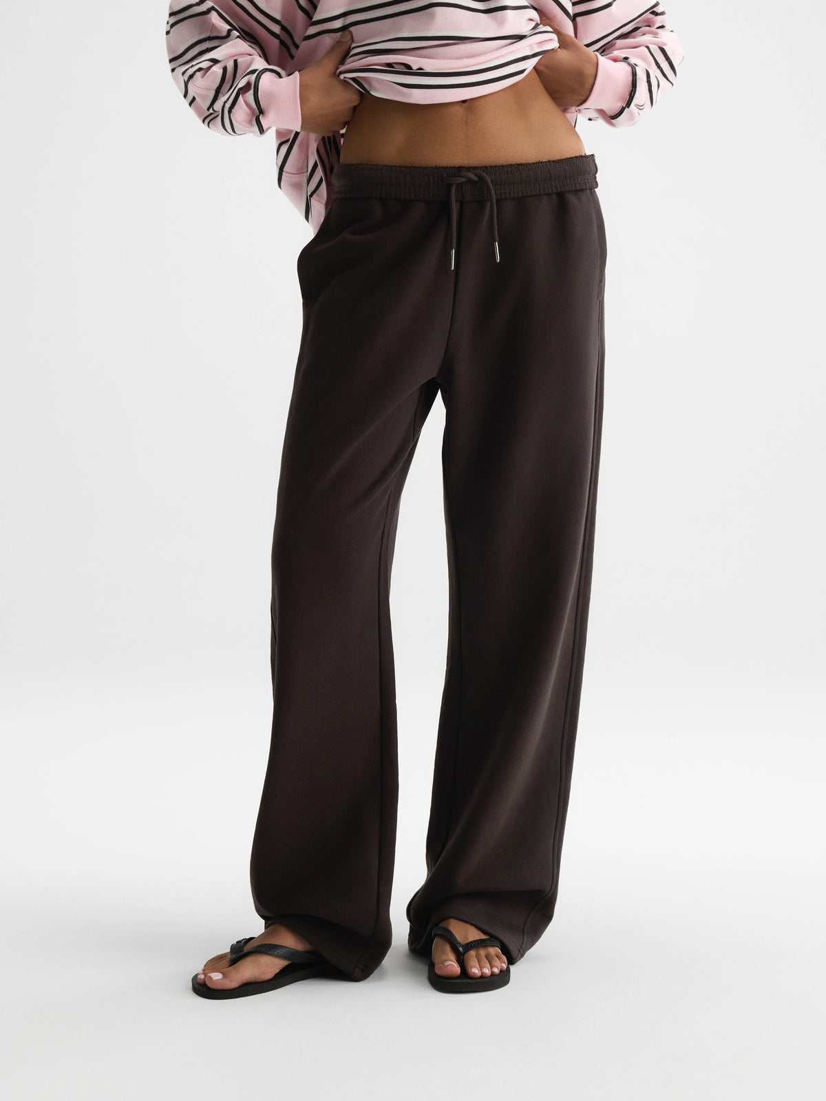 Straight Leg Sweatpants Coffee Bean