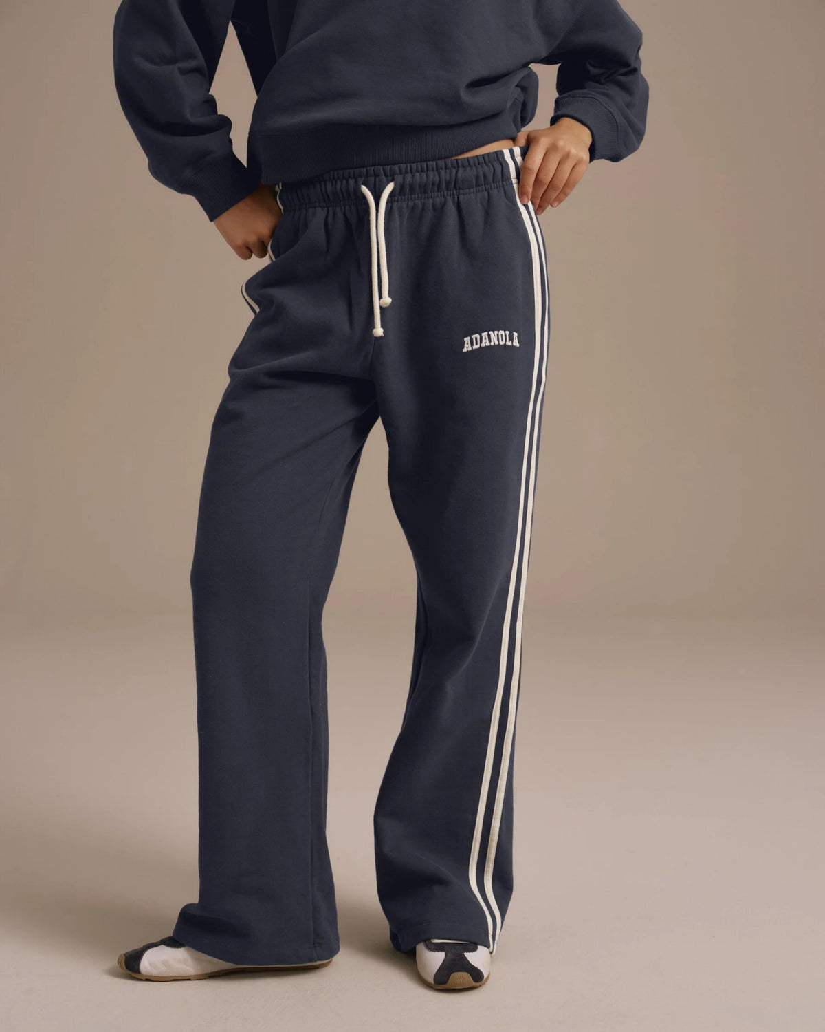 Loose Fit Straight Leg Sweatpants Midnight Blue